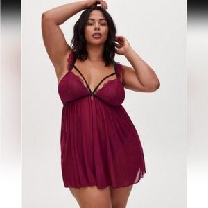 Nwt Torrid size 2 Mesh Lace Strappy Babydoll Merlot red